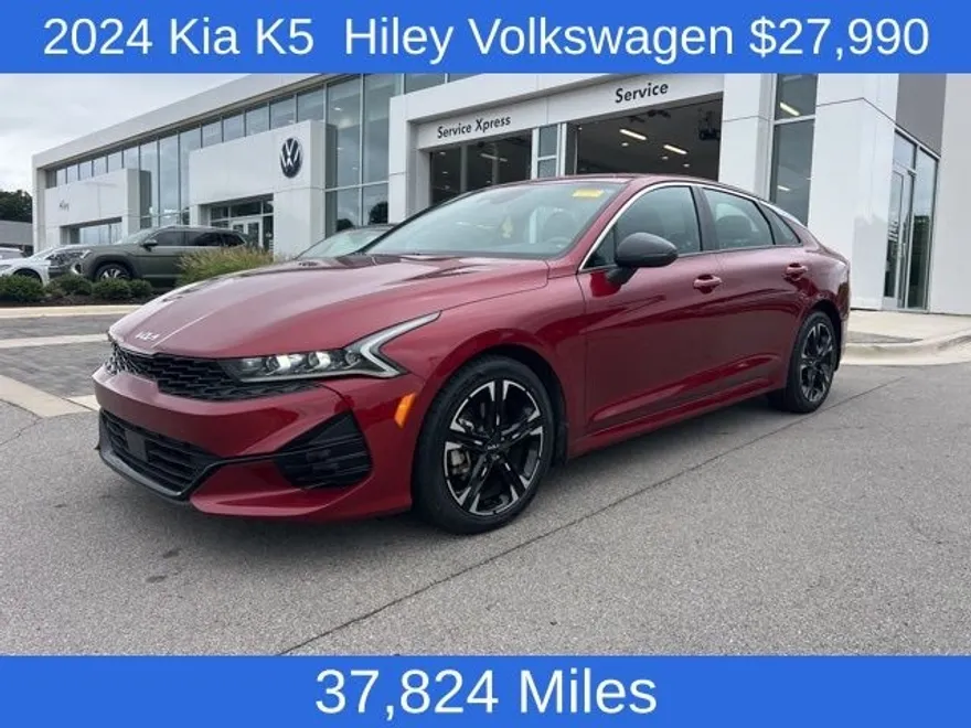 2024 Kia K5 GT-Line photo 1