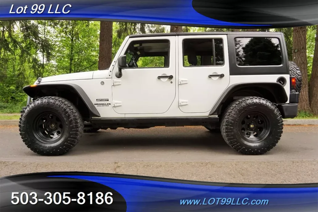 2012 Jeep Wrangler Unlimited Sport photo 1