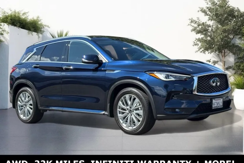 2023 Infiniti QX50 Luxe AWD photo 1