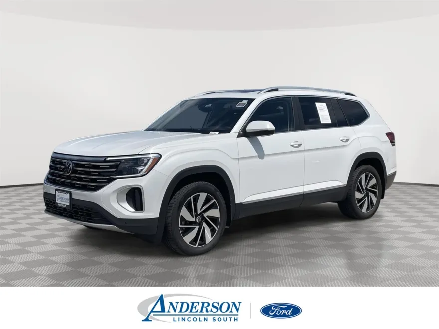 2024 Volkswagen Atlas SEL photo 1