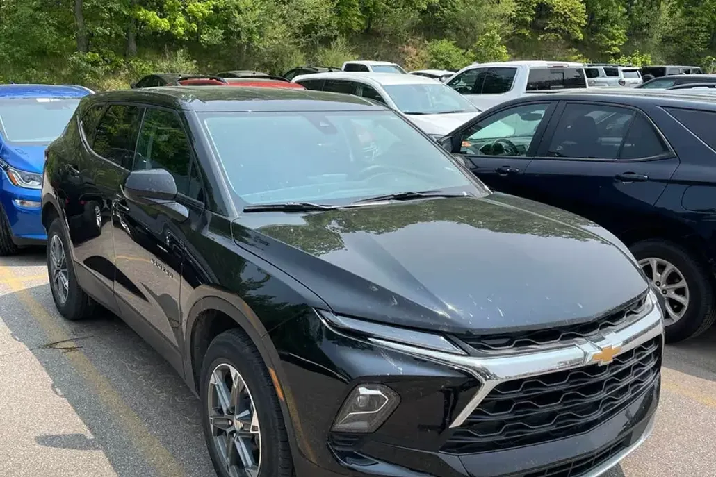 2025 Chevrolet Blazer 2LT photo 1