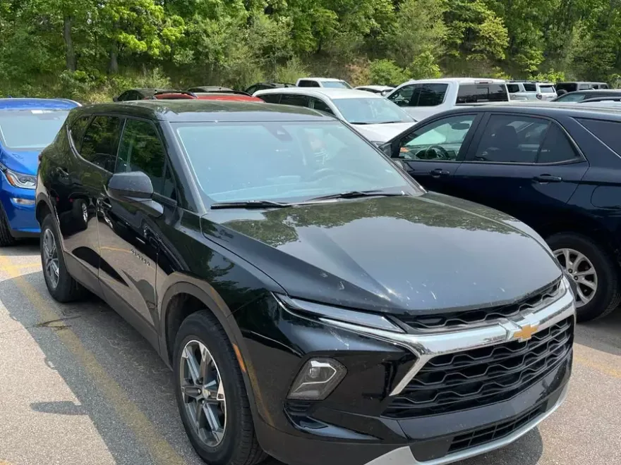 2025 Chevrolet Blazer 2LT photo 1