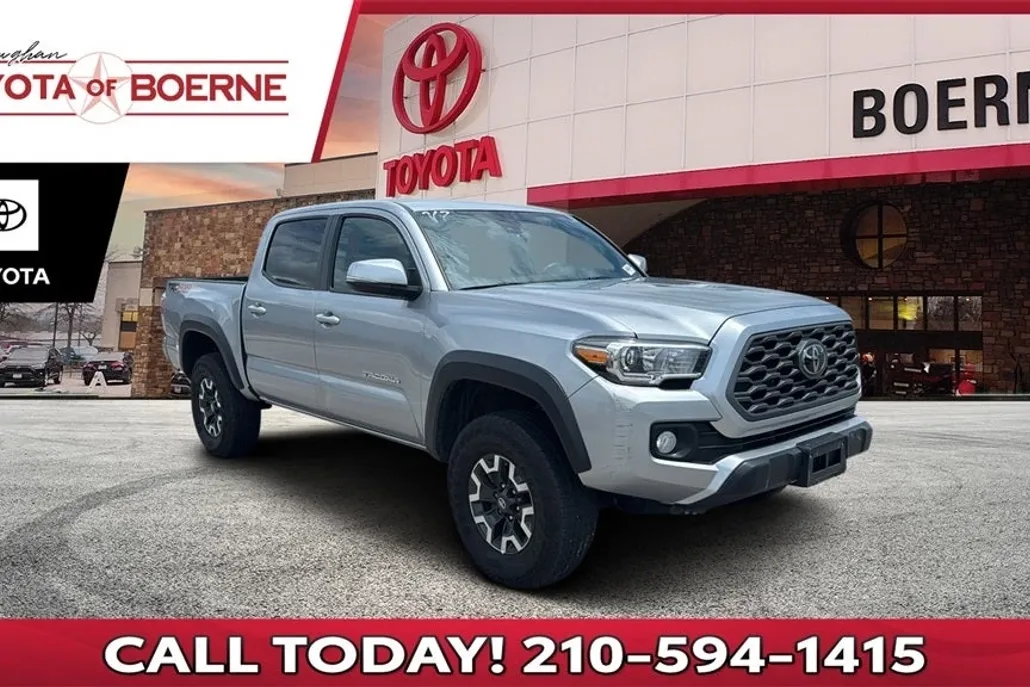 2023 Toyota Tacoma TRD Off-Road V6 photo 1