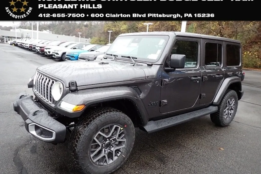 2025 Jeep Wrangler Sahara photo 1