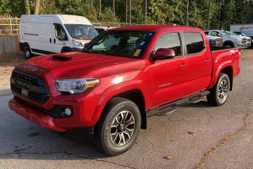 2021 Toyota Tacoma TRD Sport photo 1