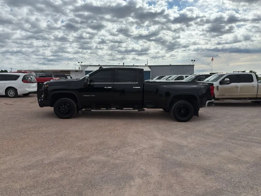 2024 Chevrolet Silverado 3500HD LTZ photo 1