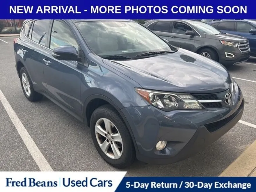 2014 Toyota RAV4 XLE photo 1