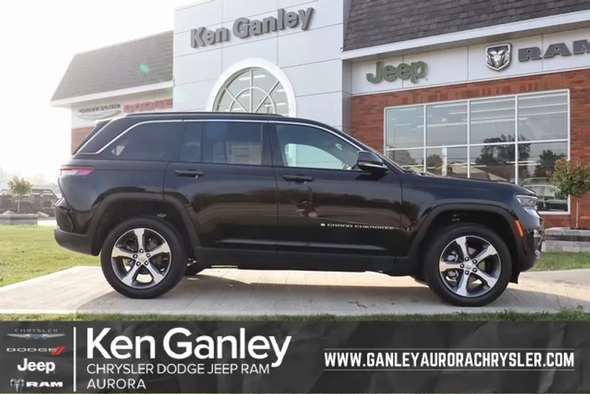 2025 Jeep Grand Cherokee Limited photo 1