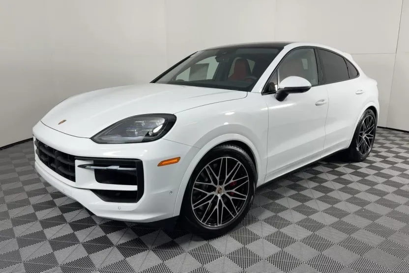 2026 Porsche Cayenne Coupe S photo 1