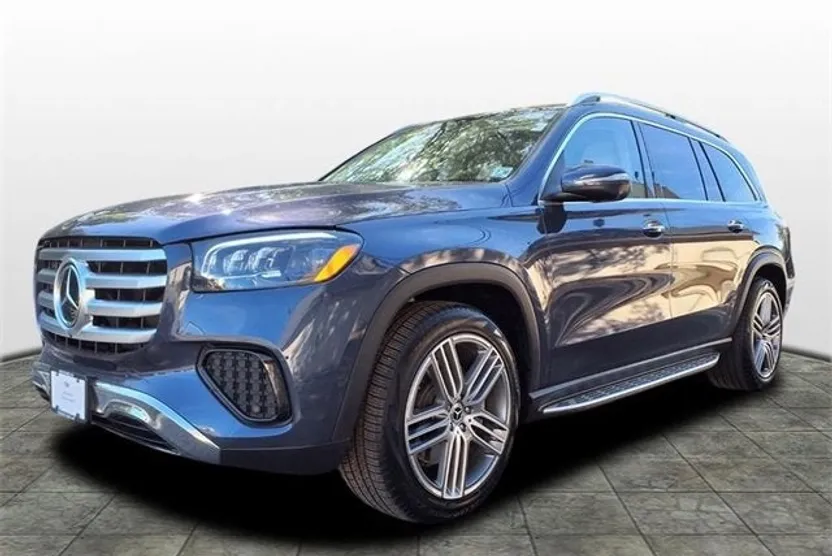 2025 Mercedes Benz GLS 450 4MATIC photo 1