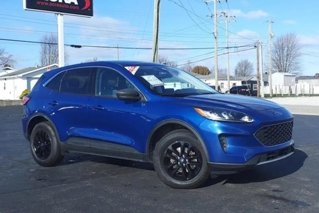 2022 Ford Escape SE photo 1