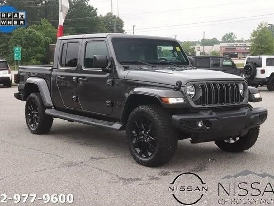 2025 Jeep Gladiator photo 1