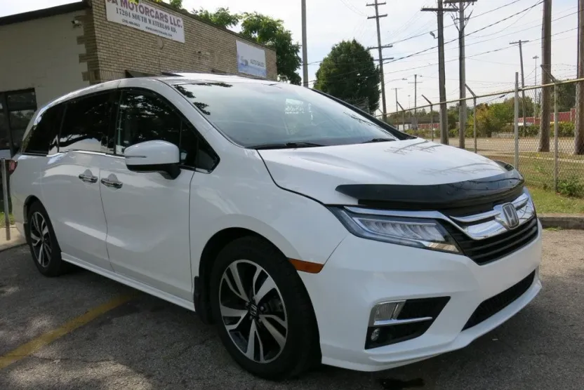 2018 Honda Odyssey Elite photo 1