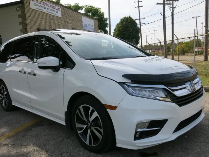 2018 Honda Odyssey Elite photo 1