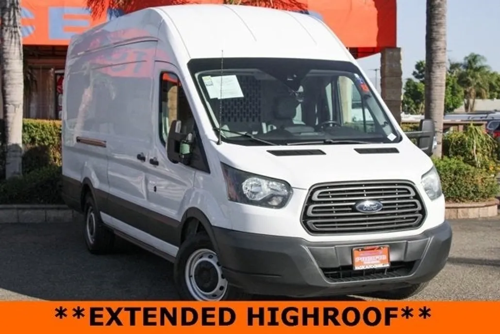 2017 Ford Transit photo 1