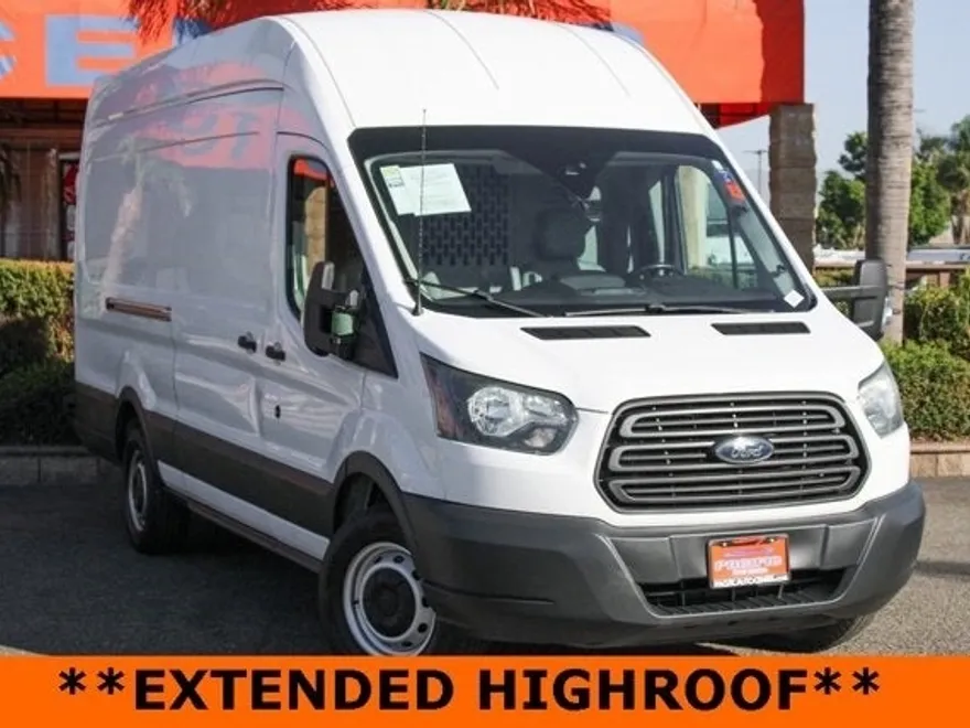 2017 Ford Transit photo 1