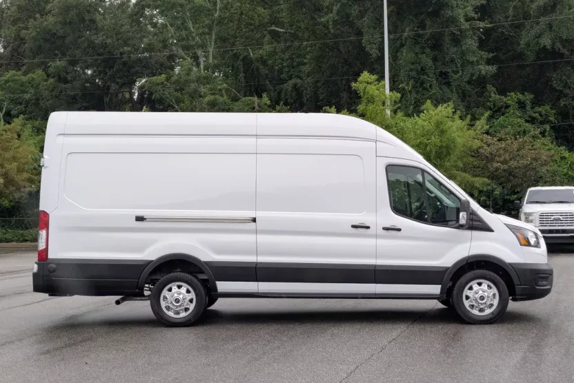 2023 Ford Transit Cargo Van photo 1