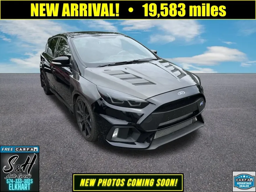 2017 Ford Focus RS photo 1