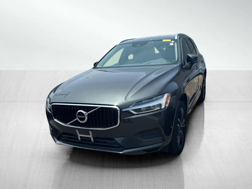2019 Volvo XC60 T5 Momentum photo 1