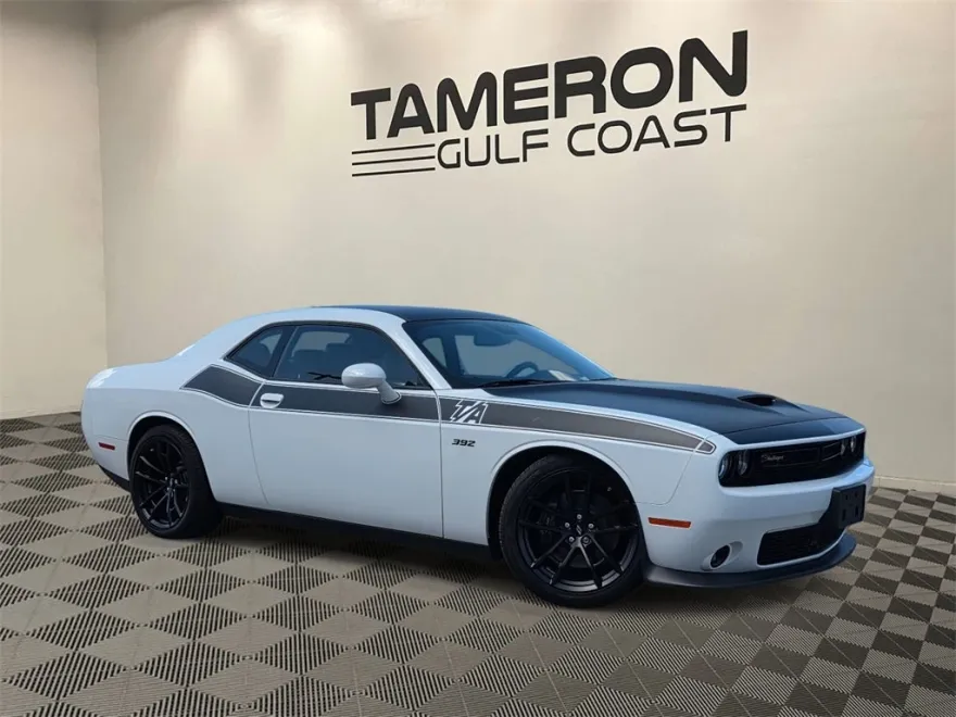 2023 Dodge Challenger R/T Scat Pack photo 1