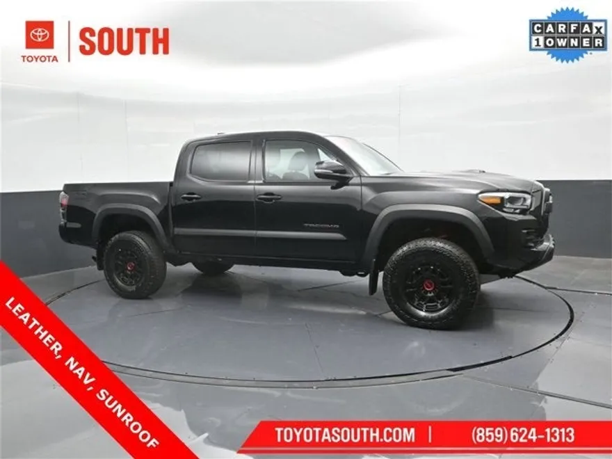 2023 Toyota Tacoma 4x4 TRD Pro photo 1