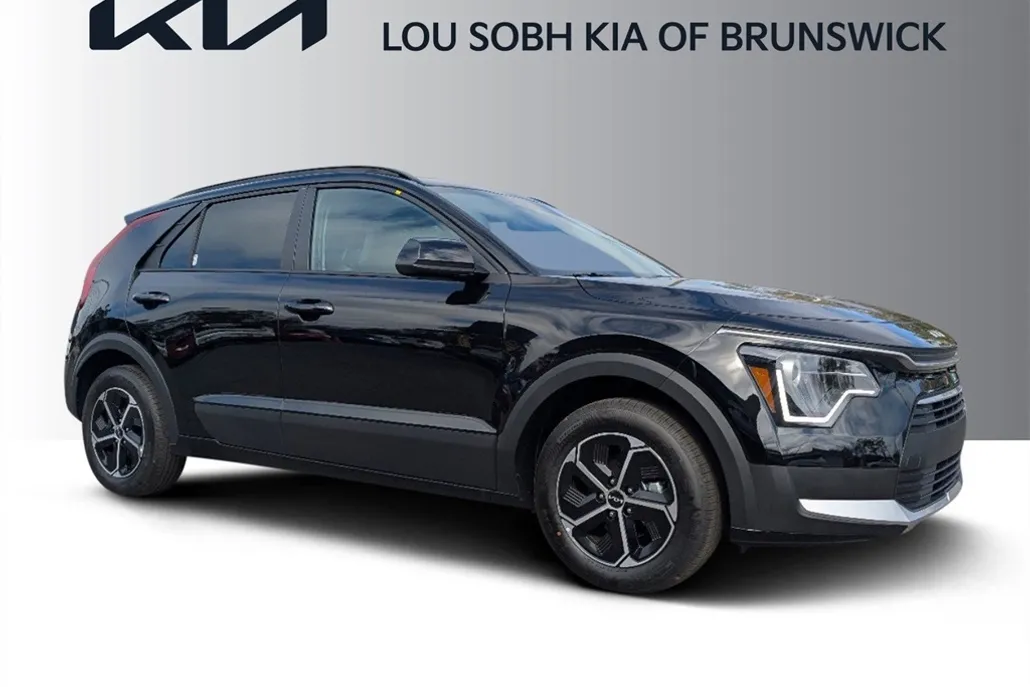 2025 Kia Niro LX photo 1