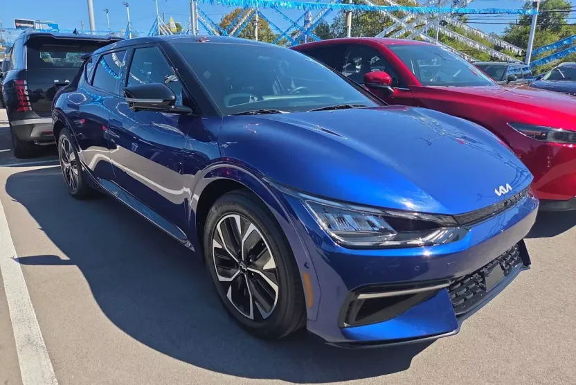2022 Kia EV6 GT-Line photo 1