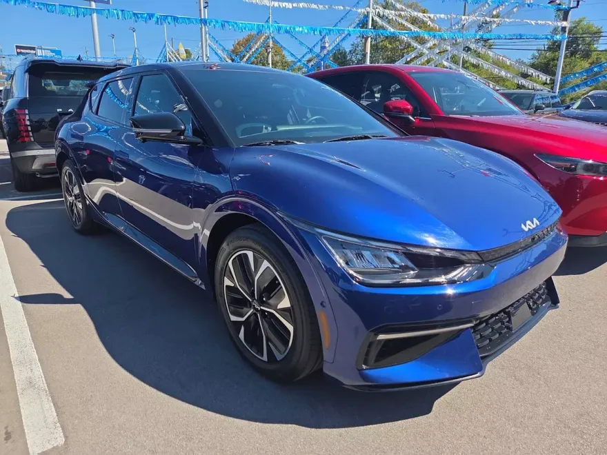 2022 Kia EV6 GT-Line photo 1