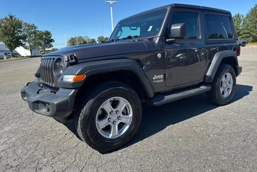 2019 Jeep Wrangler Sport S photo 1