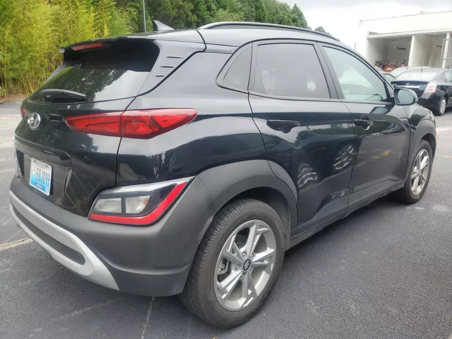 2023 Hyundai Kona SEL photo 1