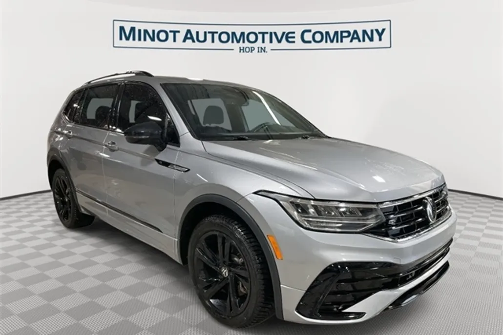 2023 Volkswagen Tiguan SE R-Line Black photo 1