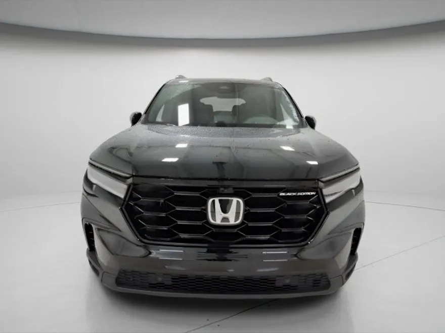 2025 Honda Pilot Black Edition photo 1