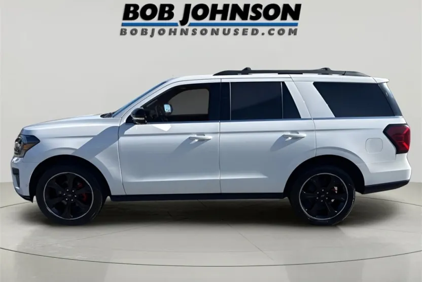 2022 Ford Expedition Limited photo 1