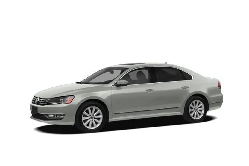 2013 Volkswagen Passat SE photo 1