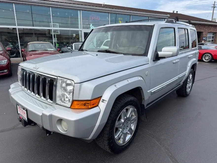 2010 Jeep Commander Limited photo 1