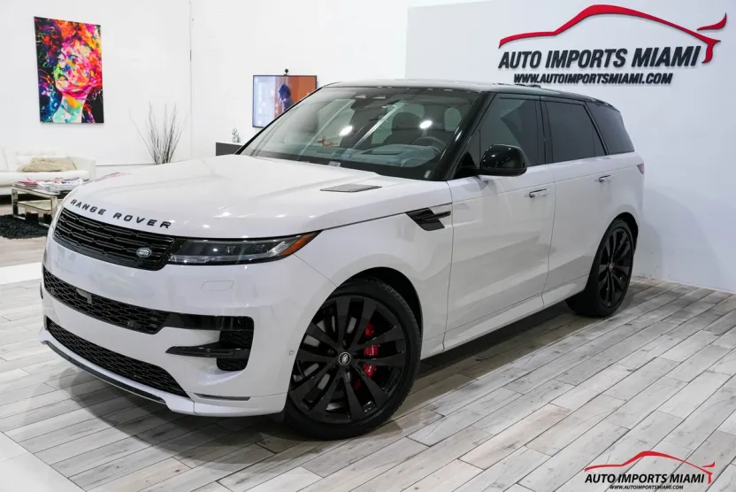 2024 Land Rover Range Rover Sport SE photo 1