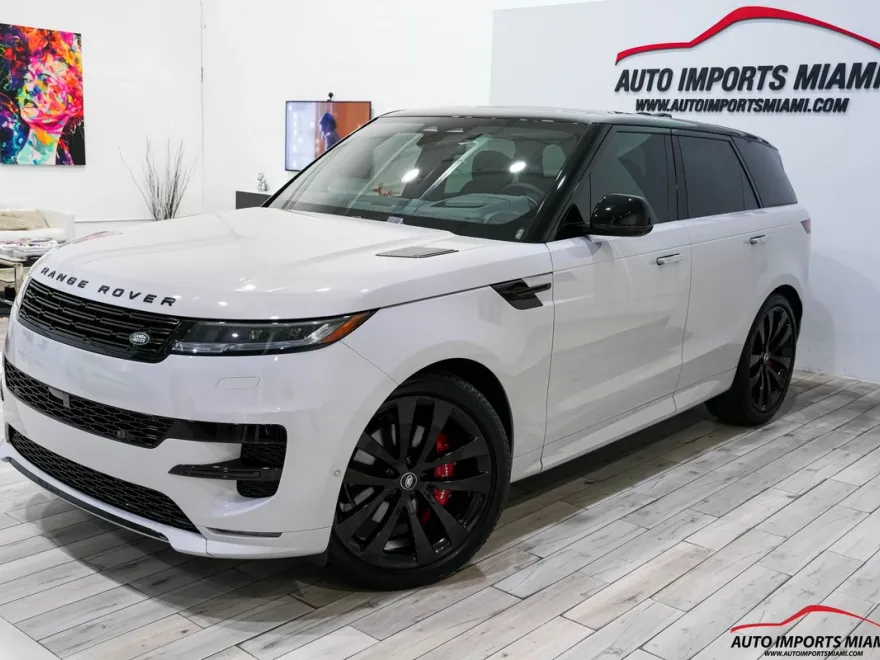 2024 Land Rover Range Rover Sport SE photo 1