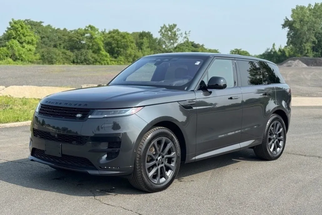 2023 Land Rover Range Rover Sport SE photo 1