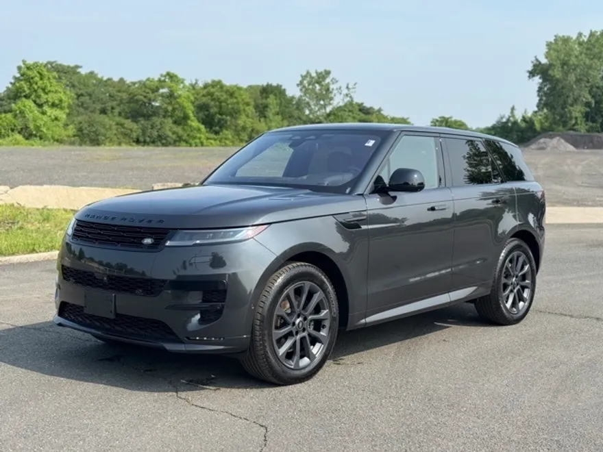 2023 Land Rover Range Rover Sport SE photo 1