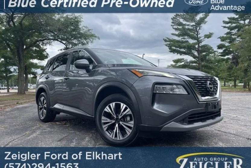 2023 Nissan Rogue SV photo 1