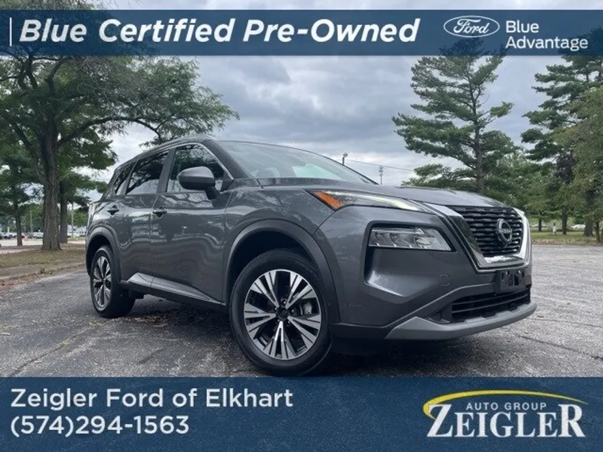 2023 Nissan Rogue SV photo 1