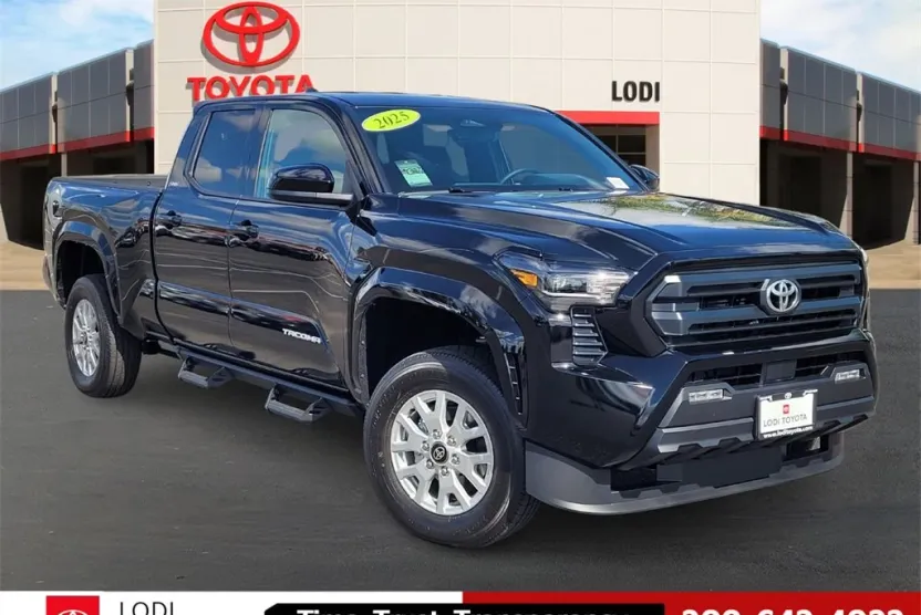 2025 Toyota Tacoma SR5 photo 1