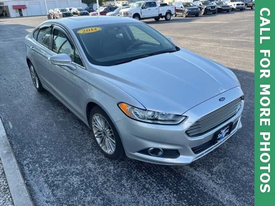 2014 Ford Fusion SE photo 1
