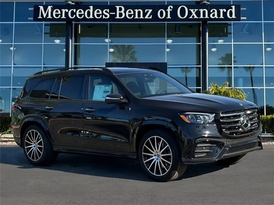 2025 Mercedes Benz GLS 450 4MATIC photo 1