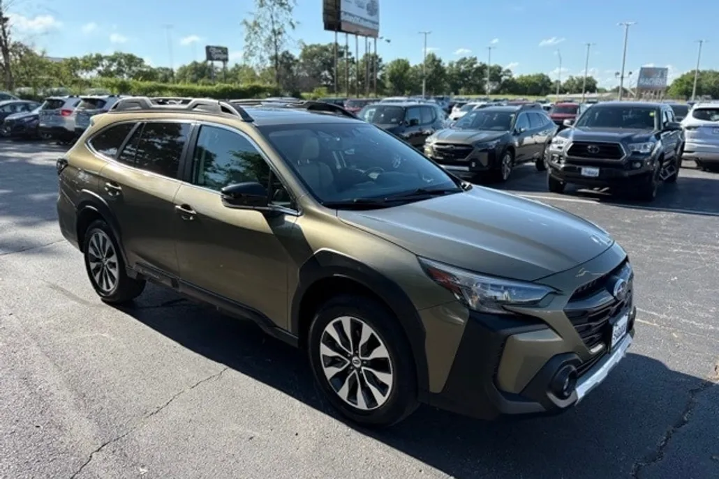 2023 Subaru Outback Limited photo 1