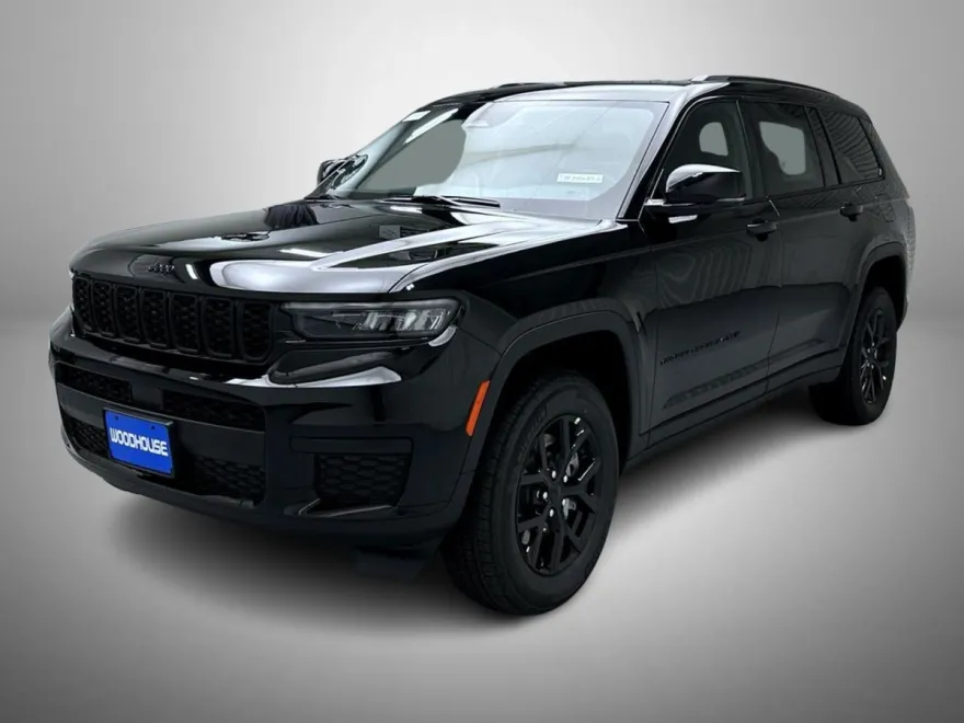 2025 Jeep Grand Cherokee Altitude photo 1