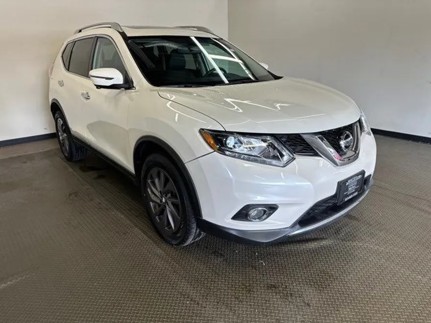 2016 Nissan Rogue SL photo 1