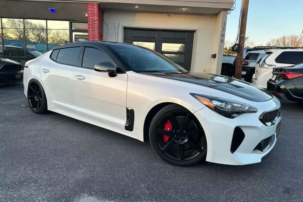 2019 Kia Stinger GT2 photo 1