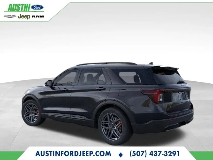 2025 Ford Explorer ST-Line photo 1