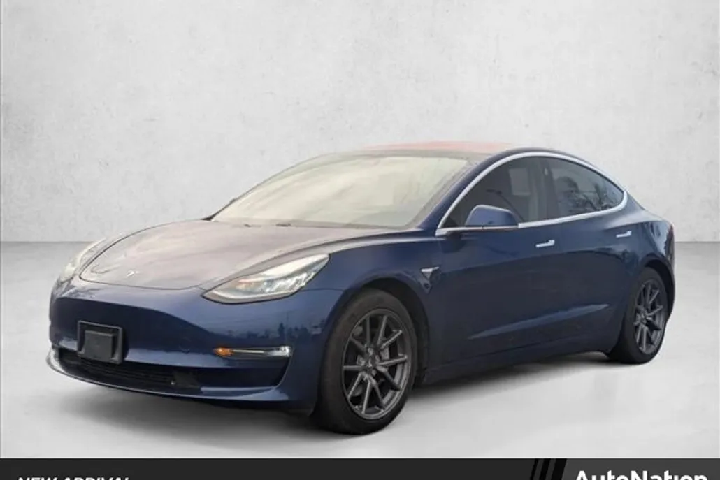 2018 Tesla Model 3 Long Range photo 1
